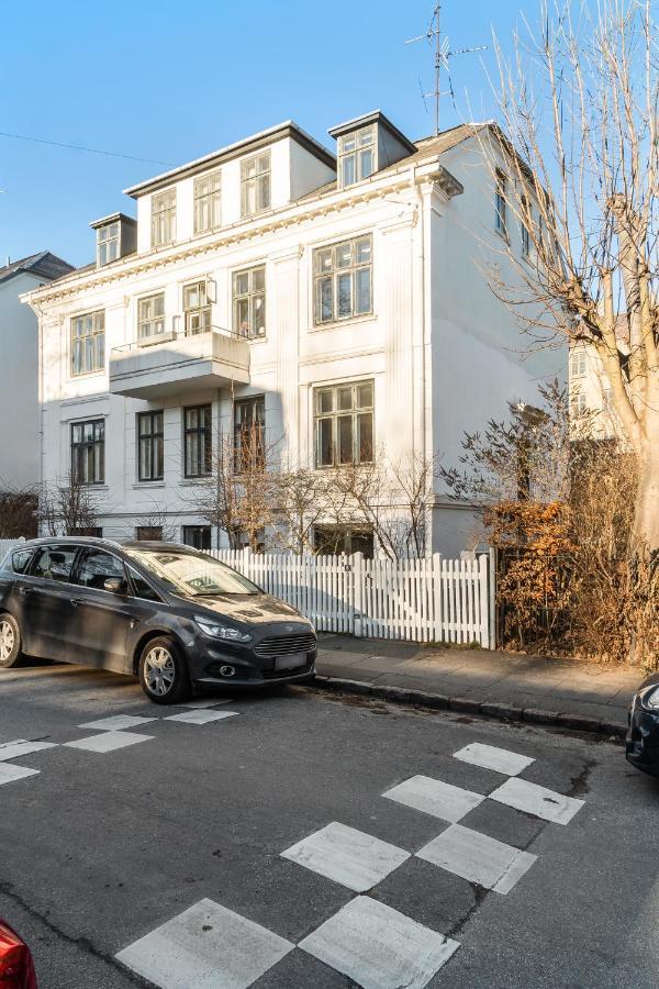 Rooms In Quiet White Villa Apartment Hortensiavej 8 On Frederiksberg C Kopenhaga Zewnętrze zdjęcie